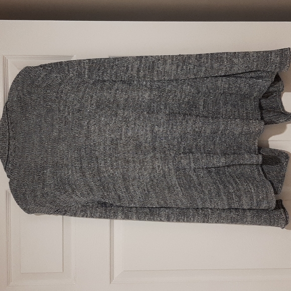 Women's Plus Size XL/18 Coldwater Creek Gray/Black/Silver Metallic Cardigan - Picture 6 of 10